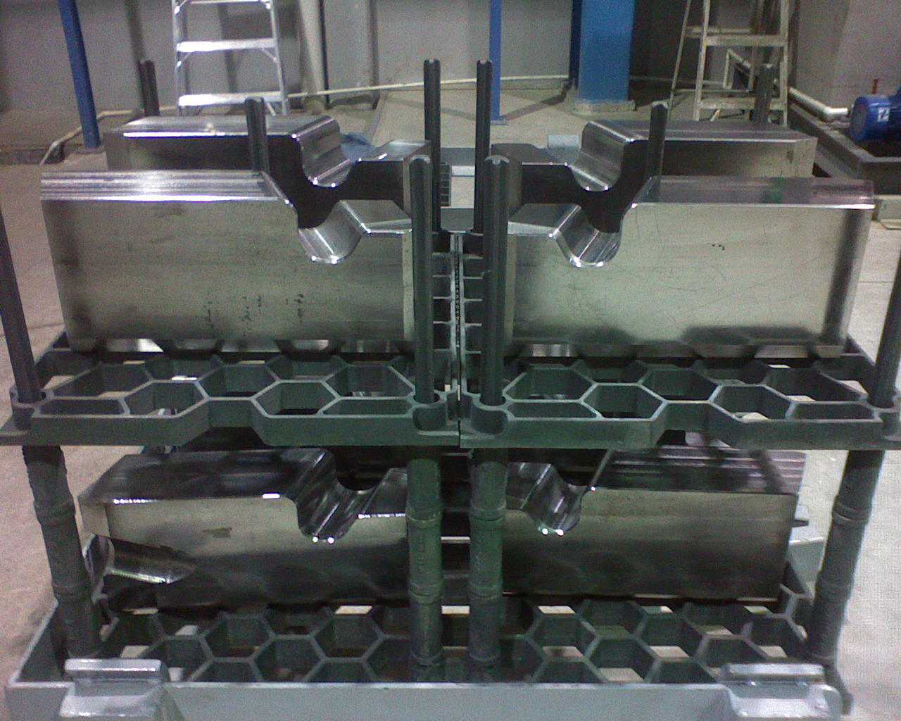 Hệ thống tôi chân không/>
									<img u=